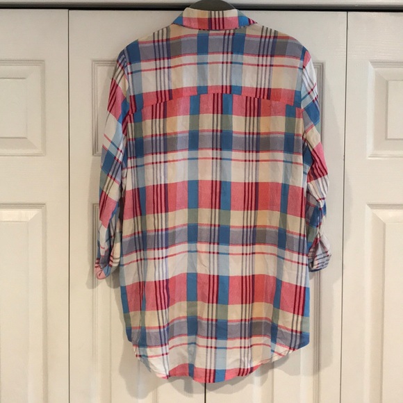 Coloful plaid button down. Size med. - Picture 4 of 5